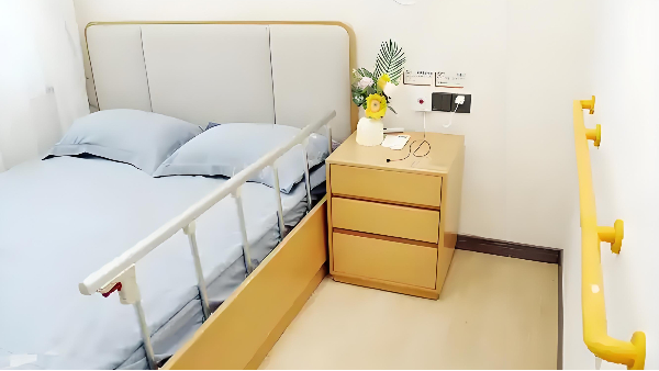 重陽敬老：讓父母住得健康安心，墻面適老化改造就用無機(jī)陶瓷涂料